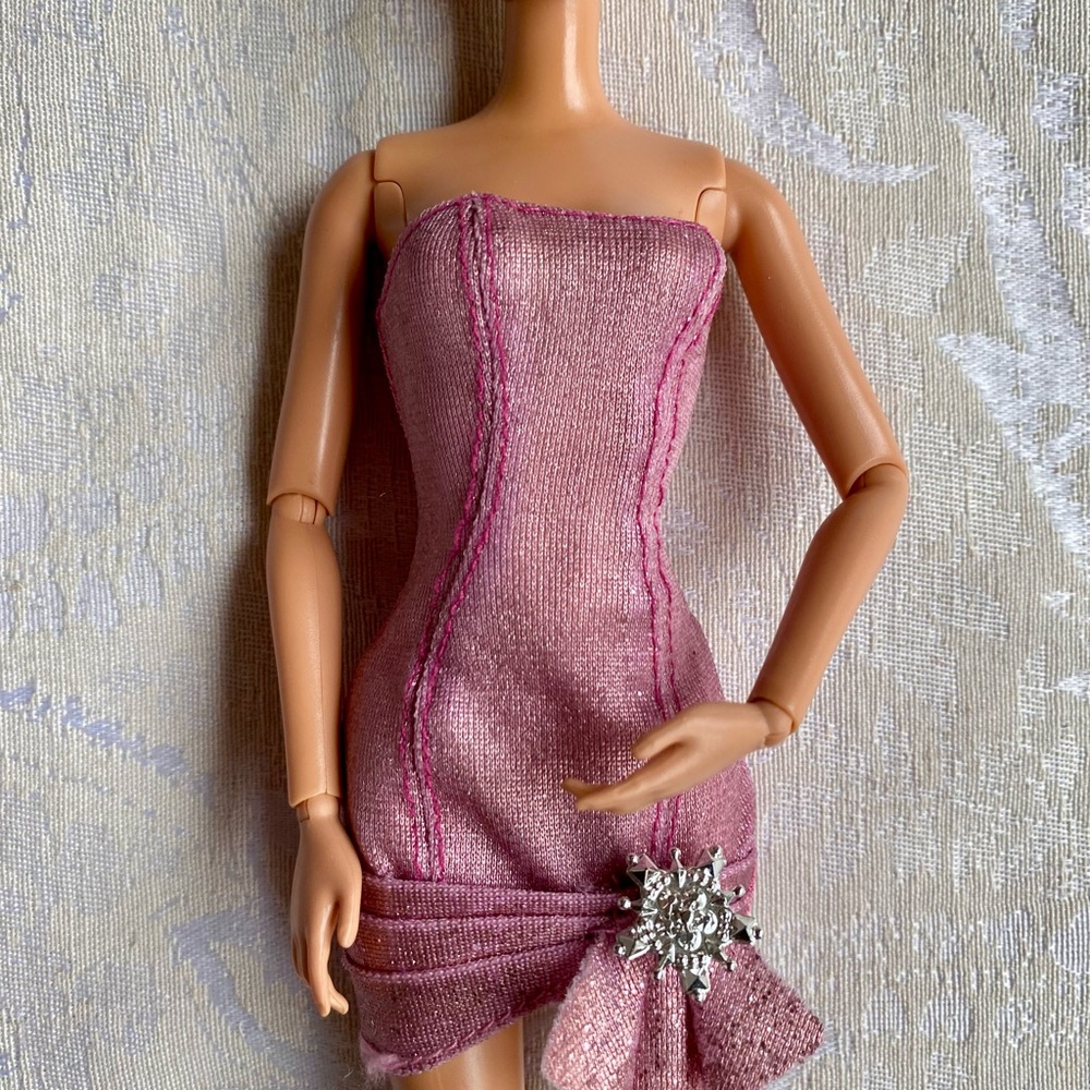 Barbie Fashionistas Swappin’ Styles Glam Doll - Picture 4 of 9